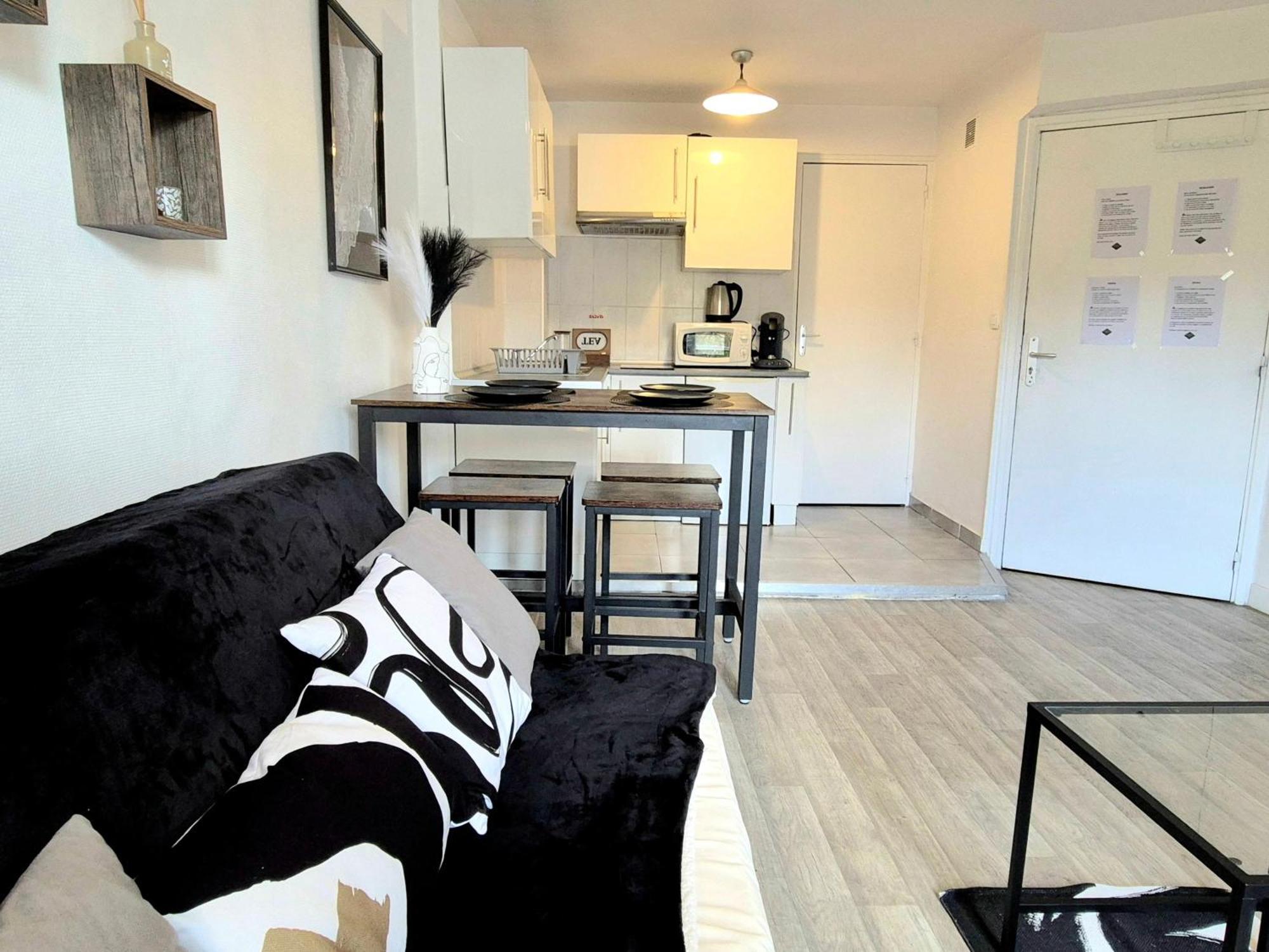 L'Atelier-T2 Proche Du Centre-Wifi-Parking Apartamento Lourdes Exterior foto
